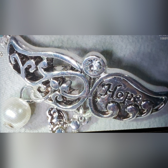 BUY NOW PRICE! HOPE Bracelet w/Faux Pearl & Angel Charms - Picture 7 of 12